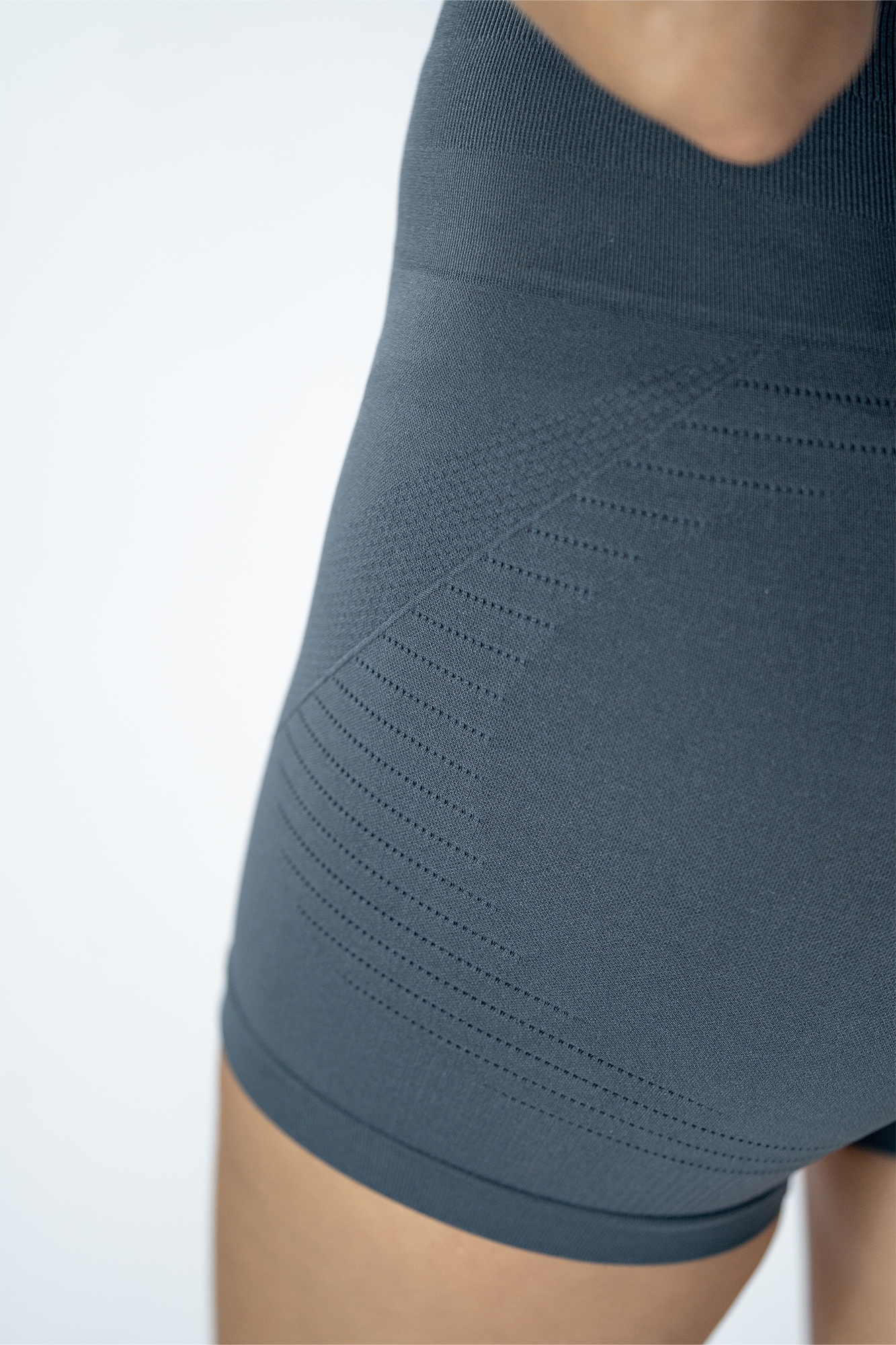BREEZE Seamless Bottoms