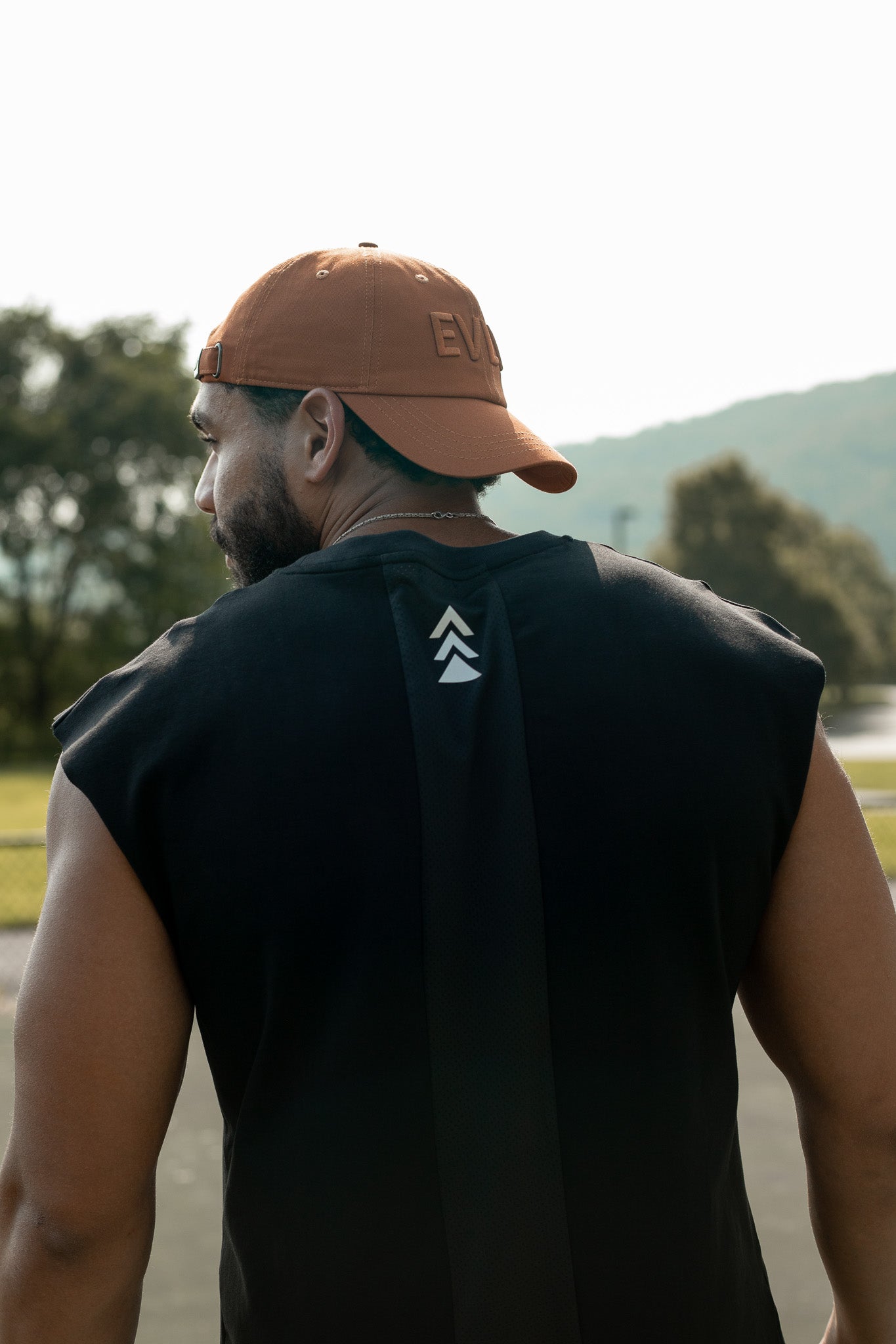 Men's Signature Sleeveless Tee