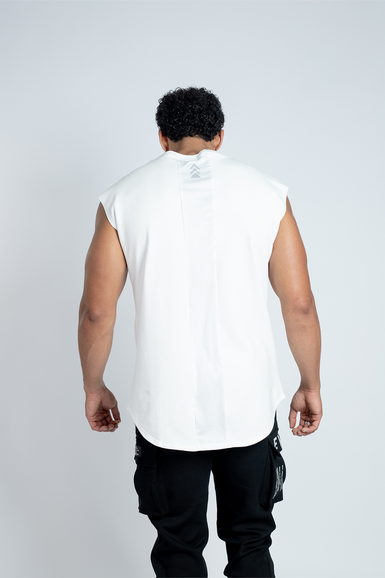 Men's Signature Sleeveless Tee