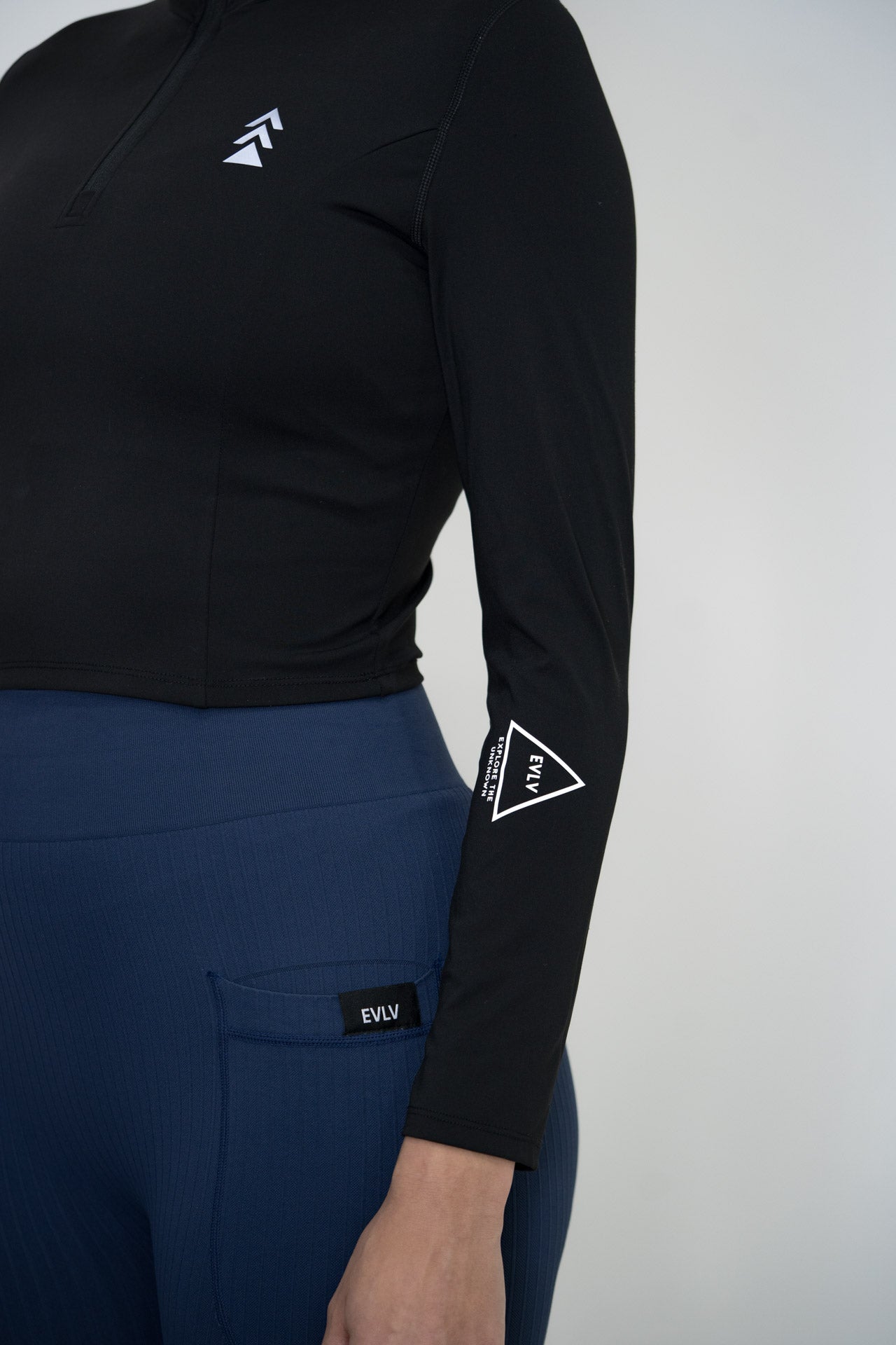 Half-Zip Performance Top - Black