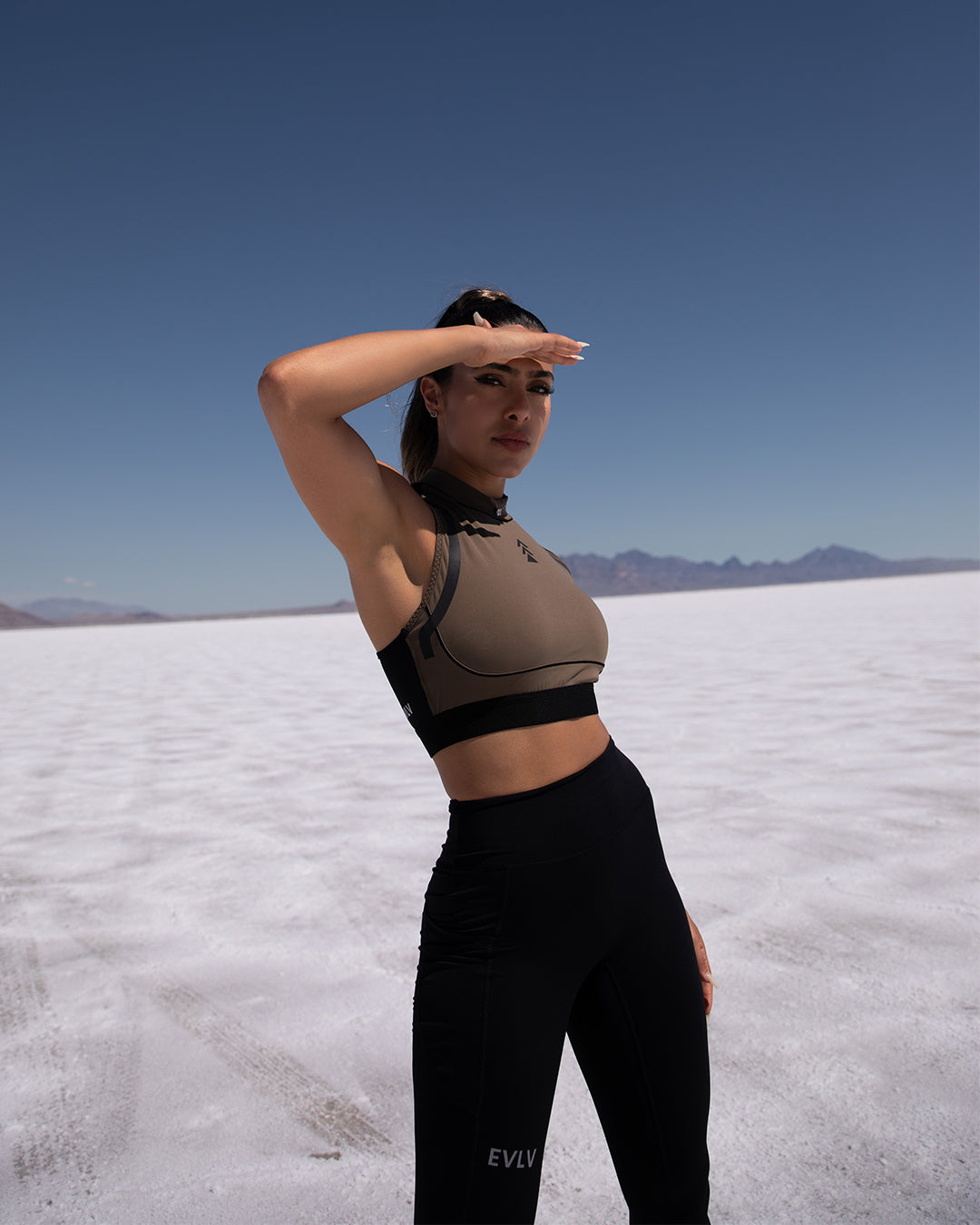 Zip Up Reflective Performance Bra